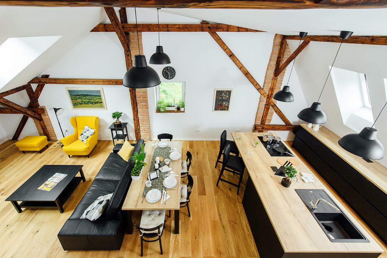 Loft V Historickom Centre Trenčín Kültér fotó